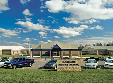 Harrison, AR : Harrison Middle School photo, picture, image (Arkansas) at city-data.com