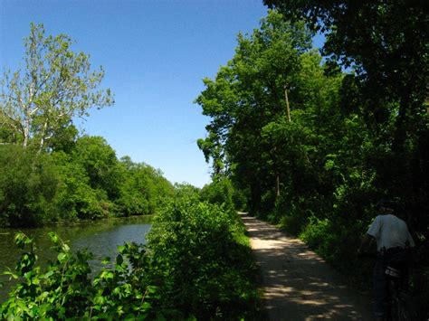 Breezing Along With Louise and Dave: Illinois- Michigan Canal Towpath Trail, Morris to Seneca ...