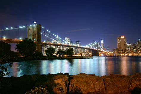 Archivo:Brooklyn Bridge at Dusk.jpg - Wikipedia, la enciclopedia libre