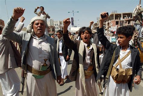 Journalists in Yemen seek protection from Houthis | Middle East Eye