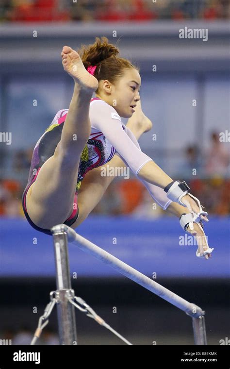 Nanning, China. 6th Oct, 2014. Natsumi Sasada (JPN) Artistic Gymnastics ...