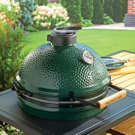 Big Green Egg Ceramic Grill Series | Mountain Home Center