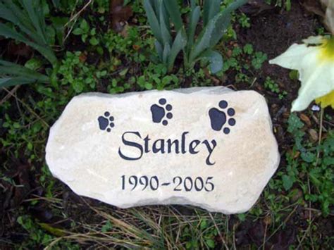 Garden Pet Memorials in slate, York stone, sandstone stone UK