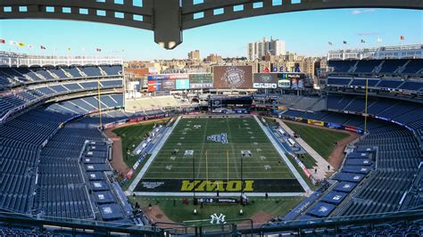 Pinstripe Bowl: It's so cold Iowa, Boston College players were slipping