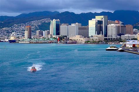 Embarkation in Honolulu Cruise Port