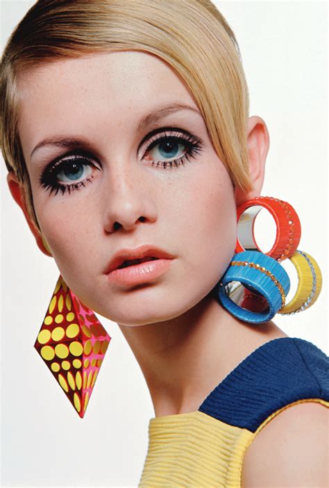 vintagegal | Twiggy, 1960s fashion, Fashion