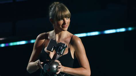 MTV EMAs 2022: Taylor Swift thanks her fans as she takes home four top ...