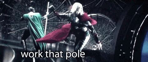 12 Mightiest Funny Avenger Gifs | SMOSH | Avengers funny, Avengers, Loki