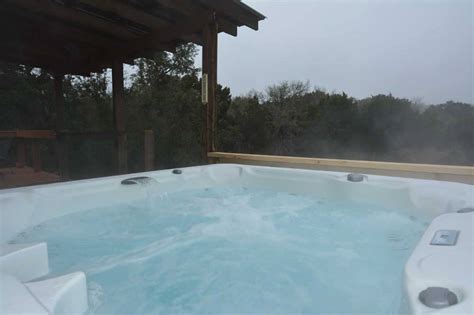 Secluded Cabins Texas Hill Country Hot Tub - Image to u