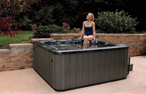 5-Person Hot Tubs in Sterling, VA - Unwind in Style