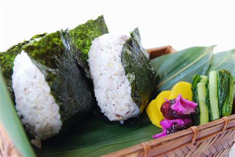 OMUSUBI | Japanese food, Ethnic recipes, Food