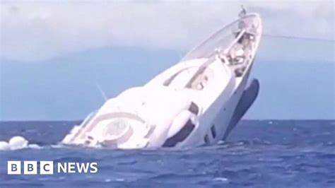 Moment superyacht sinks off the coast of Italy