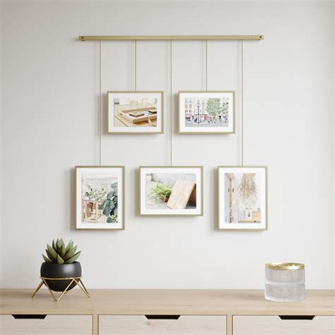 How To Create Stunning Picture Frames On Wall Layouts In 2023 - Living Room Sets