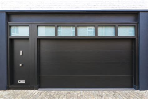 Our 9 Favorite Garage Door Paint Ideas - Paintzen