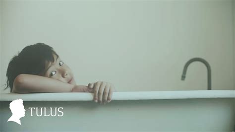 TULUS - Monokrom (Official Music Video) Chords - Chordify