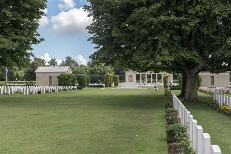 Bayeux War Cemetery | New Zealand War Graves Project