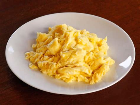 Easy Scrambled Eggs for Two | FriendsEAT