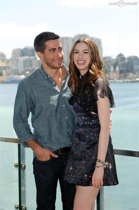 Anne Hathaway et Jake Gyllenhaal à l'occasion de la présentation australienne de Love et autres ...