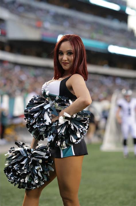 Philadelphia Eagles Cheerleaders Photos from Preseason Week 1 ...