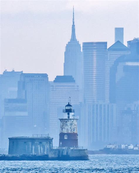 Robbins Reef Lighthouse, New York Harbor | Viewing NYC