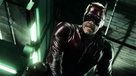 Charlie Cox reviews Ben Affleck's Daredevil movie: "The suit sucks ...