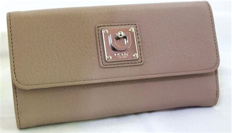 Boutique Malaysia: DKNY LEATHER WALLET