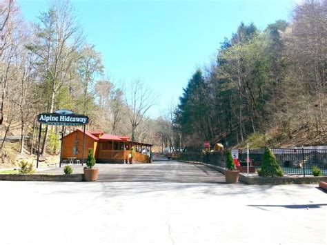 10 Best Pigeon Forge Campgrounds For RVers - RV LIFE