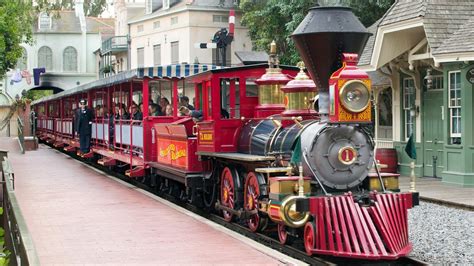 The Disneyland Dilettante: The Trains of Disneyland