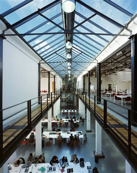 London College of Fashion - DLG Architects