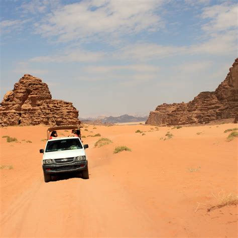 Jeep Safari in wadi rum - Flow travel Jordan