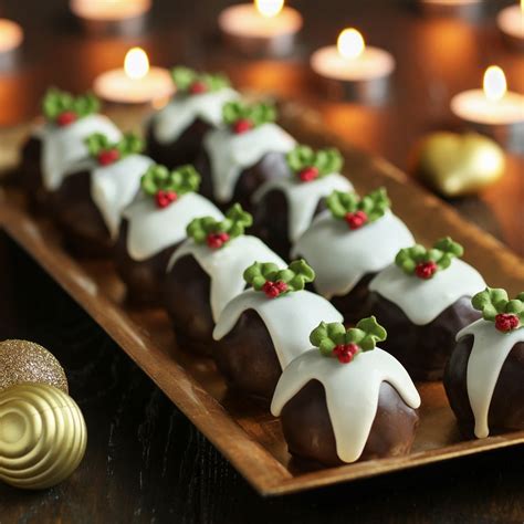 Christmas Pudding Cake Pops Recipe | How To Make Christmas Pudding Cake Pops