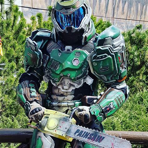 This Doomguy Cosplay Is Incredible