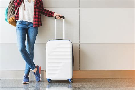 What Luggage Brand is The Lightest? – MIRAGELUGGAGE