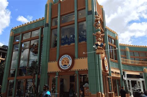 Build-A-Bear Workshop in Disneyland's Downtown Disney [CLOSED]