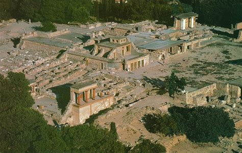 Hidden Architecture » Palace of Knossos - Hidden Architecture