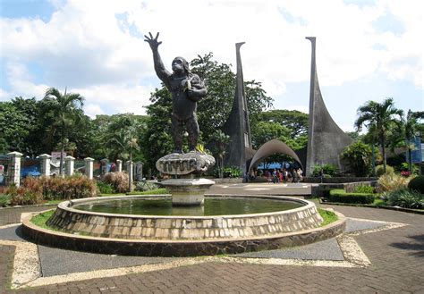 Rute ke Kebun Binatang Ragunan, Naik KRL Commuter Line - Hari Libur Nasional