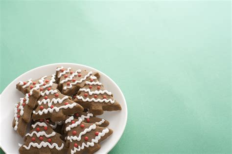 Photo of Plate of crunchy Christmas gingerbread cookies | Free christmas images