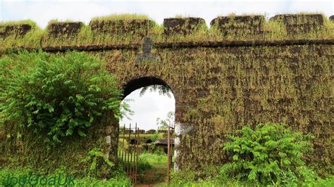 Corjuem Fort (1705) | Near Aldona Main gate / entrance fort … | Flickr