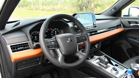 2022 Mitsubishi Outlander First Drive Review: Uncharted Territory