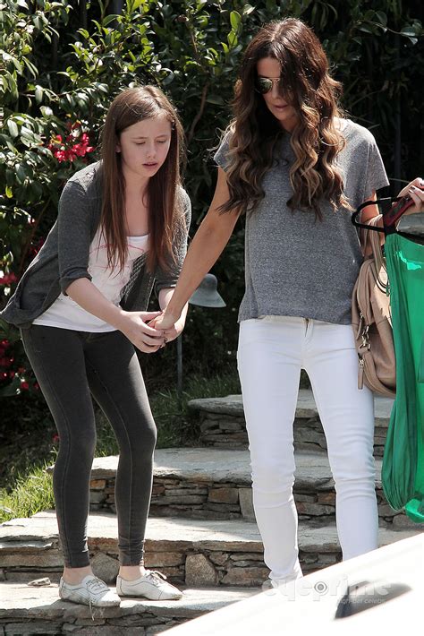 Kate Beckinsale takes her daughter shopping in Hollywood, Sep 12 - Kate Beckinsale Photo ...