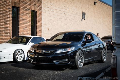 Black Honda Accord Coupe - BenLevy.com