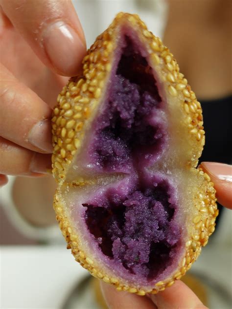 Fried Sticky Rice Balls with Ube Filling (Buchi) - Jeanelleats Food and Travel Blog