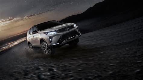 Awasome Fortuner Car Wallpaper Full Hd Download References