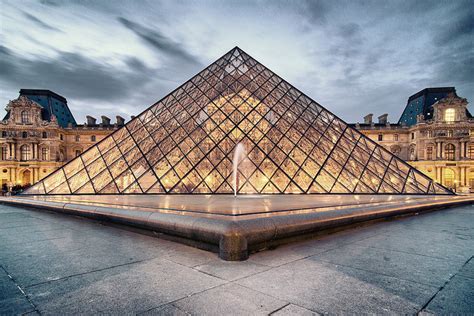 Architecture Feature – Louvre Museum, Paris