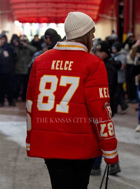 Here’s where Taylor Swift got the varsity jacket she wore to the Chiefs ...