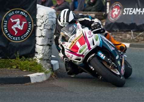 Five star performance from Isle of Man TT winner Michael Dunlop - Isle of Man TT Official Website