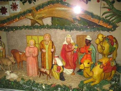 The marzipan nativity scene in the storefront window of the Niederegger marzipan store in Lubeck ...