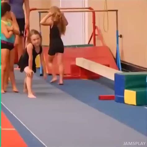 Gymnastics Funny, Gymnastics Videos, Funny Puns, Funny Fails, Hilarious, Reddit Funny, Lol ...