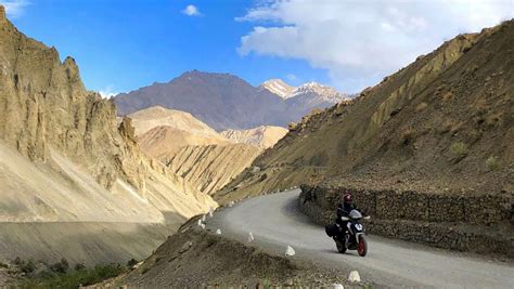 Watch: A 7 day trip motorcycling through the Himalayas - Adventure Bike ...