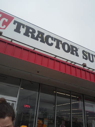 Home Improvement Store «Tractor Supply Co.», reviews and photos, 1212 N Queen St, Martinsburg ...